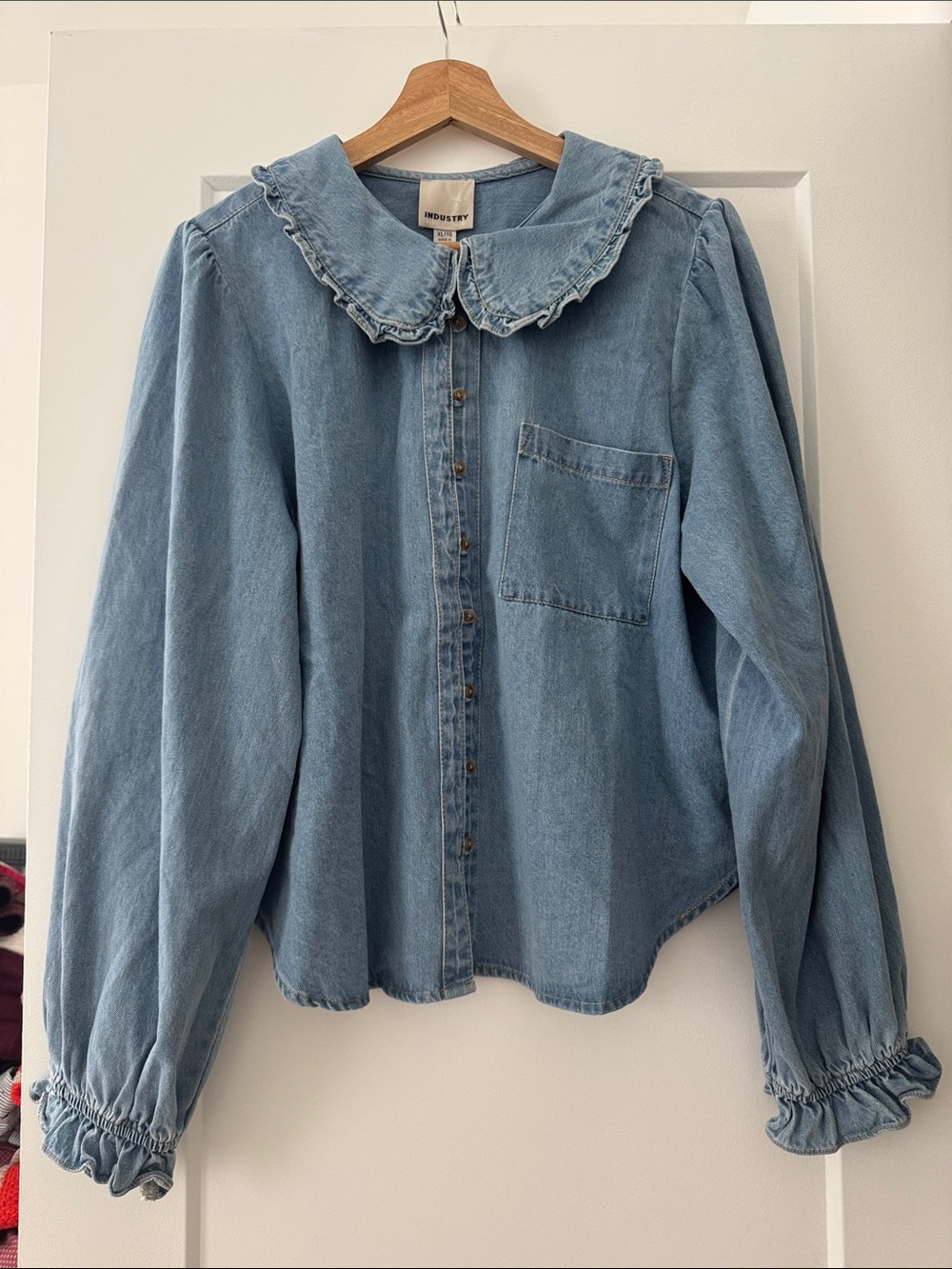 NWT! ✨ INDUSTRY Light Blue Denim Button-Down Shirt with Ruffle Collar - Picture 3 of 5